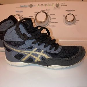 Little kids wrestling shoes